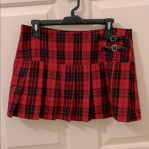 Red Pleated Skirt❤️